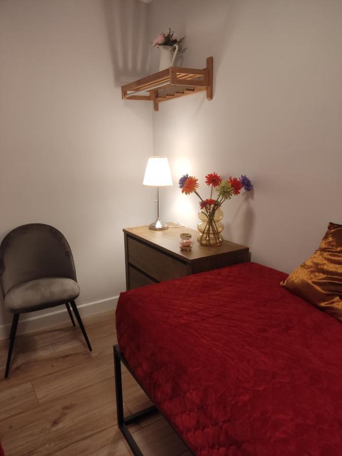 Mi Casa Es Tu Casa Apartment Seville Luaran gambar